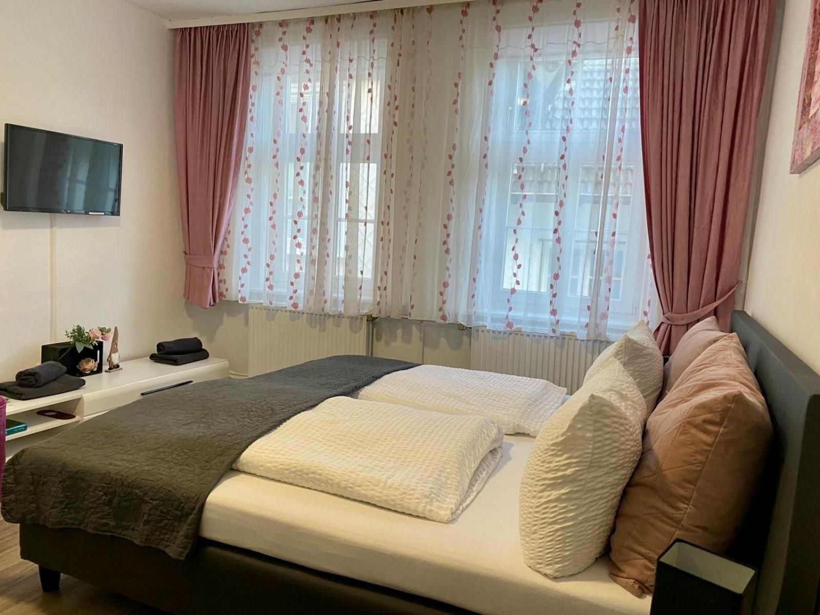 Altstadt-Hotel Gosequell Гослар Экстерьер фото
